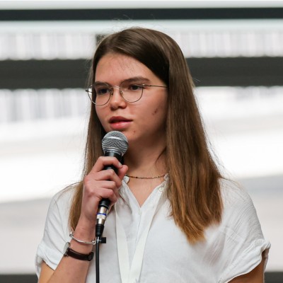 Justine Duval